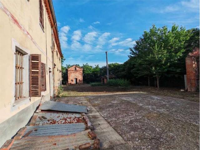 Rustico in vendita a Castiglione, Asti