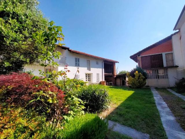 Rustico in vendita a Piemonte, Asti
