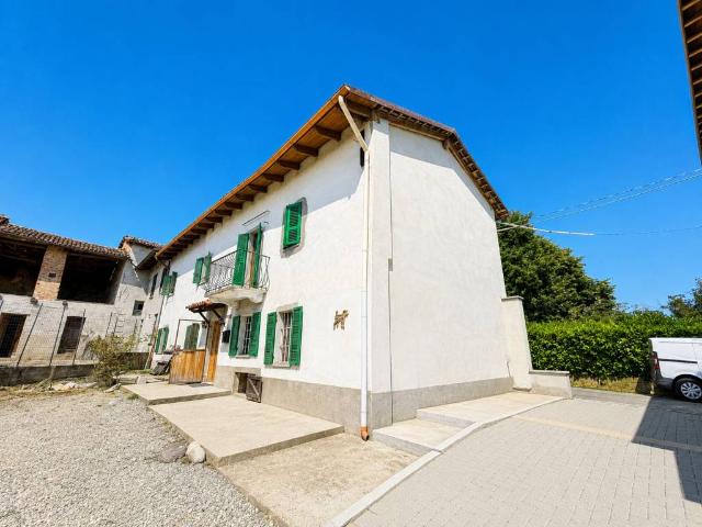 Rustico in vendita a Piemonte, Asti
