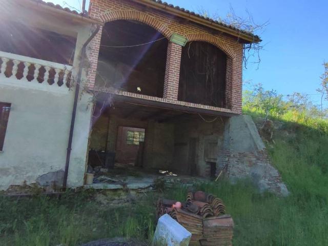 Rustico in vendita a Piemonte, Asti