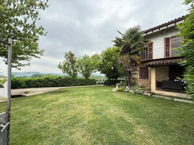 Villa Indipendente in vendita a Piemonte, Asti
