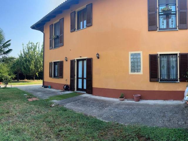 Rustico in vendita a Torrazzo, Piemonte