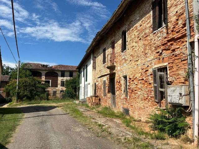 Rustico in vendita a Piemonte, Asti