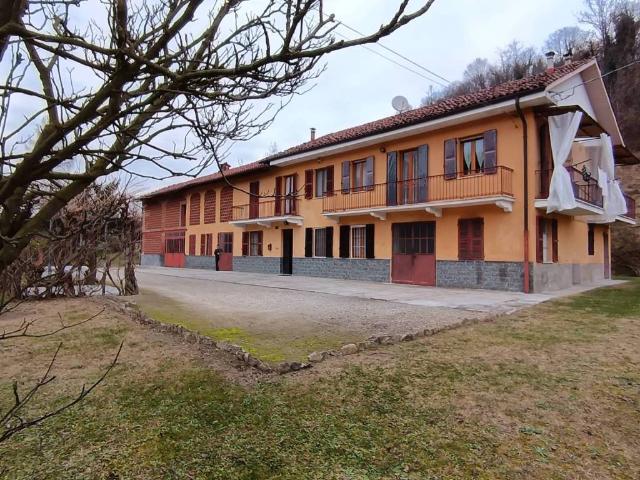 Rustico in vendita a Piemonte, Asti