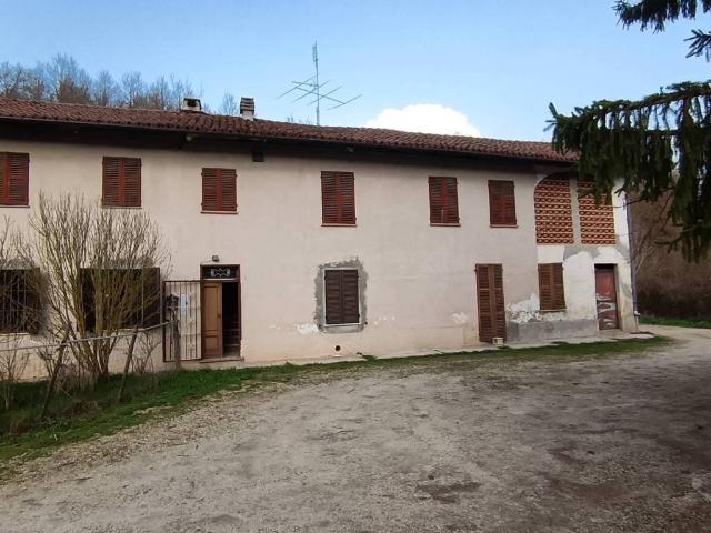 Rustico in vendita a Piemonte, Asti