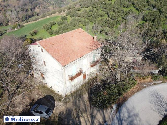 Rustico in vendita a Cona di Atessa, Atessa