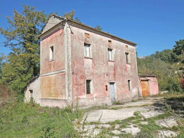 Rustico in vendita a Atina, Lazio