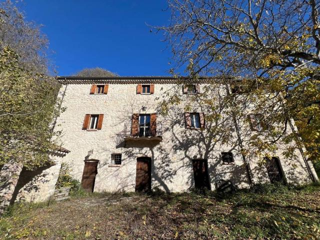 Rustico in vendita a Colle, Atina