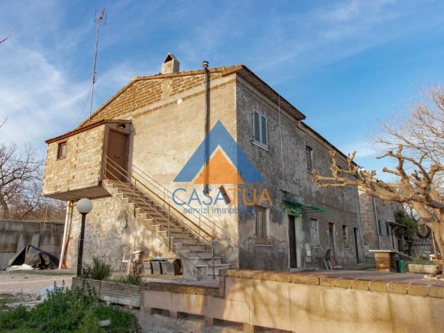 Rustico in vendita a Casali, Attigliano