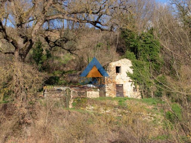 Rustico in vendita a Attigliano, Umbria