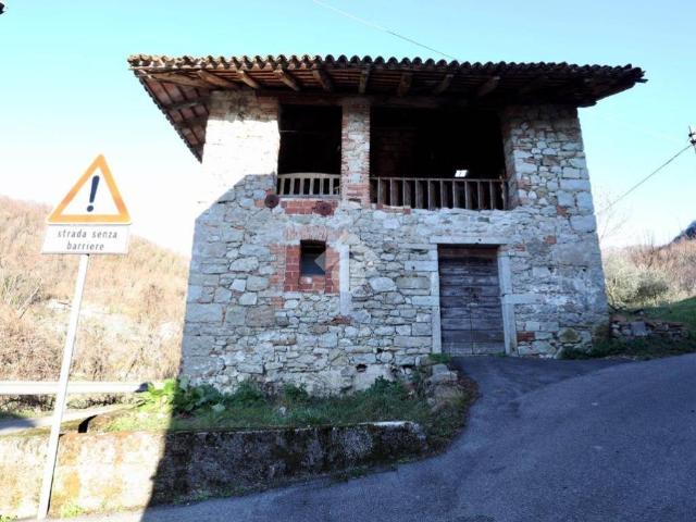 Rustico in vendita a Attimis, Friuli-Venezia Giulia