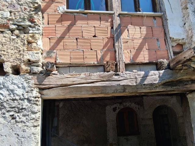 Rustico in vendita a Comunità Montana della Valle Brembana, Averara