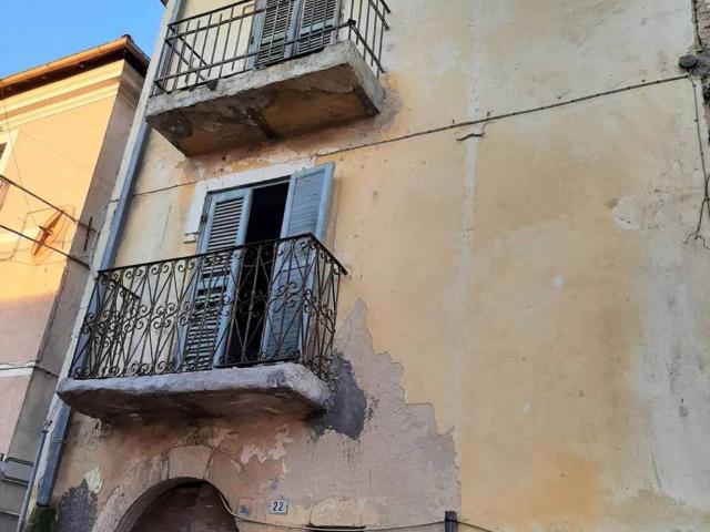 Rustico in vendita a Avezzano, Abruzzo