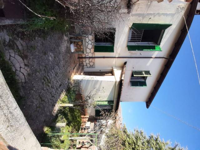 Rustico in vendita a Avezzano, Abruzzo
