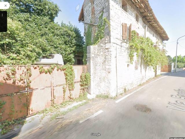 Rustico in vendita a Aviano, Friuli-Venezia Giulia
