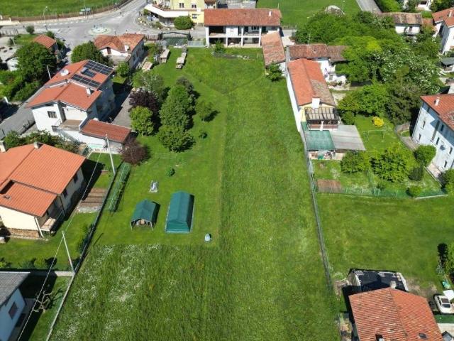 Rustico in vendita a Aviano, Friuli-Venezia Giulia