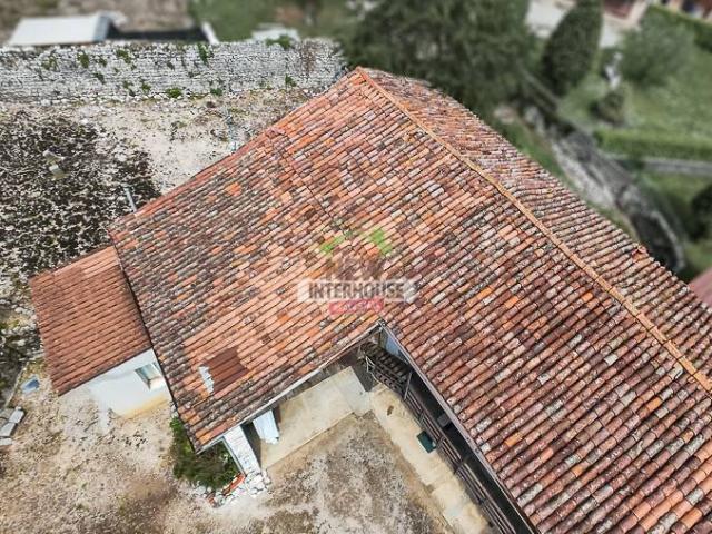 Rustico in vendita a Aviano, Friuli-Venezia Giulia