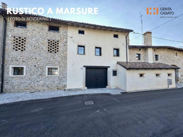 Rustico in vendita a Aviano, Friuli-Venezia Giulia