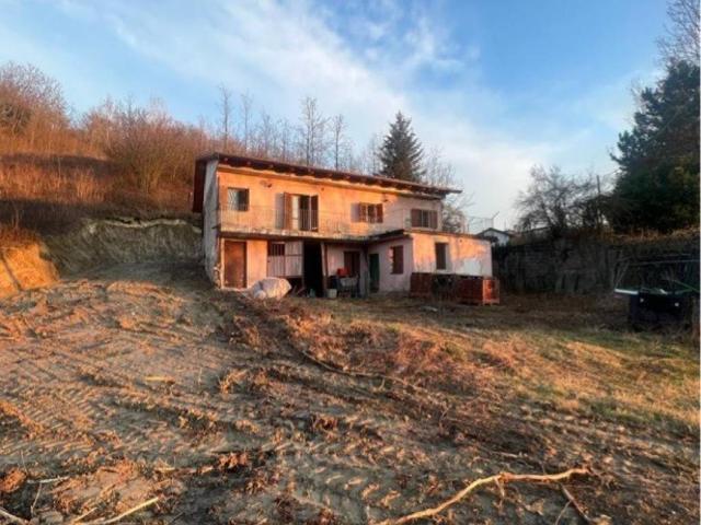 Rustico in vendita a Piemonte, Asti
