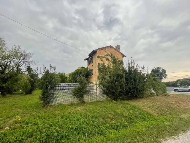Rustico in vendita a Azzano Decimo, Friuli-Venezia Giulia