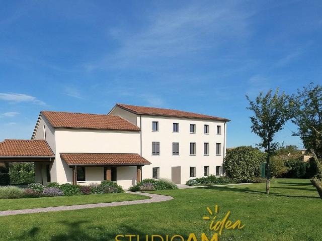 Rustico in vendita a Azzano Decimo, Friuli-Venezia Giulia