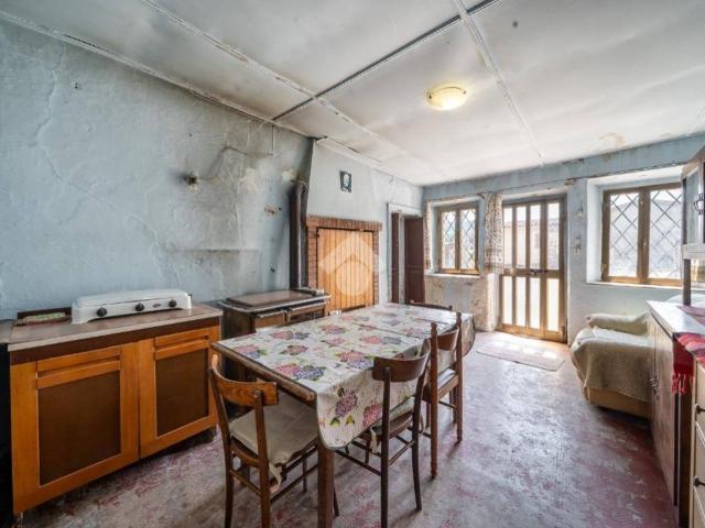 Rustico in vendita a Badia Calavena, Veneto