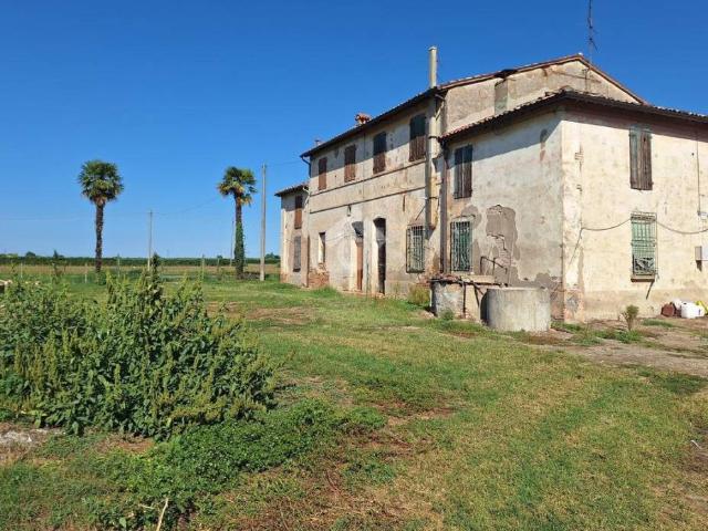 Rustico in vendita a Unione dei comuni della Bassa Romagna, Bagnacavallo
