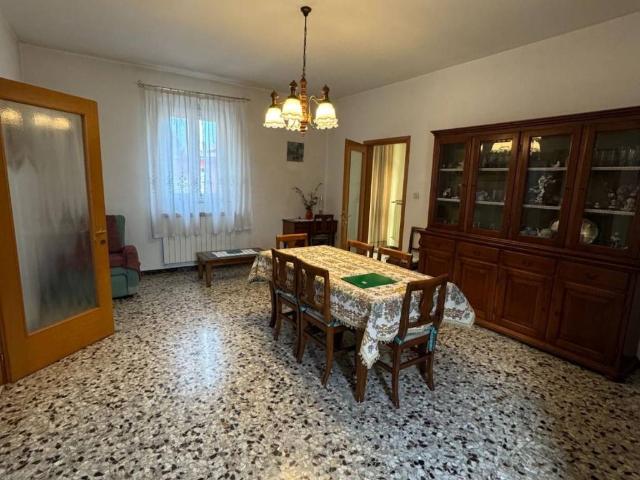 Rustico in vendita a Bagnaria Arsa, Friuli-Venezia Giulia