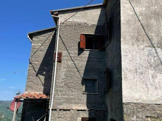 Rustico in vendita a Unione dei comuni Media Valle del Serchio, Crasciana