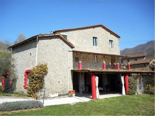 Rustico in vendita a Unione dei comuni Media Valle del Serchio, Ponte A Serraglio