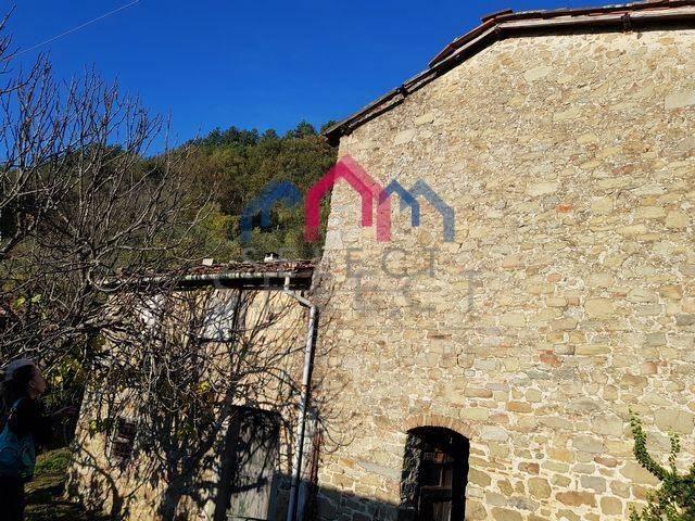 Rustico in vendita a Unione dei comuni Media Valle del Serchio, Benabbio