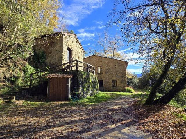 Rustico in vendita a Unione dei comuni Media Valle del Serchio, Ponte A Serraglio