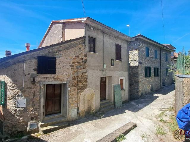 Rustico in vendita a Unione di comuni Montana Lunigiana, Bagnone