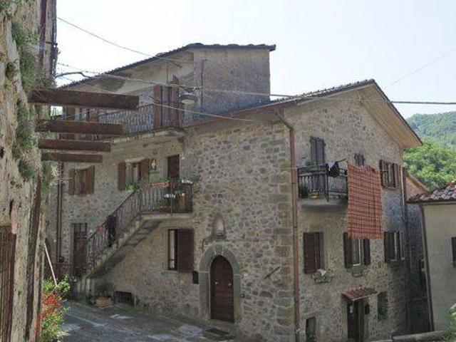 Rustico in vendita a Unione di comuni Montana Lunigiana, Bagnone