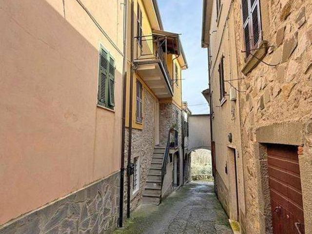 Rustico in vendita a Unione di comuni Montana Lunigiana, Bagnone