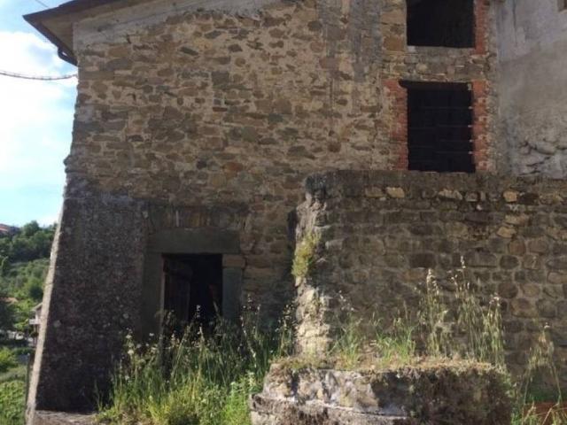 Rustico in vendita a Palestro, Bagnone