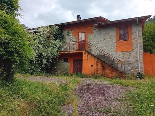 Rustico in vendita a Unione di comuni Montana Lunigiana, Bagnone