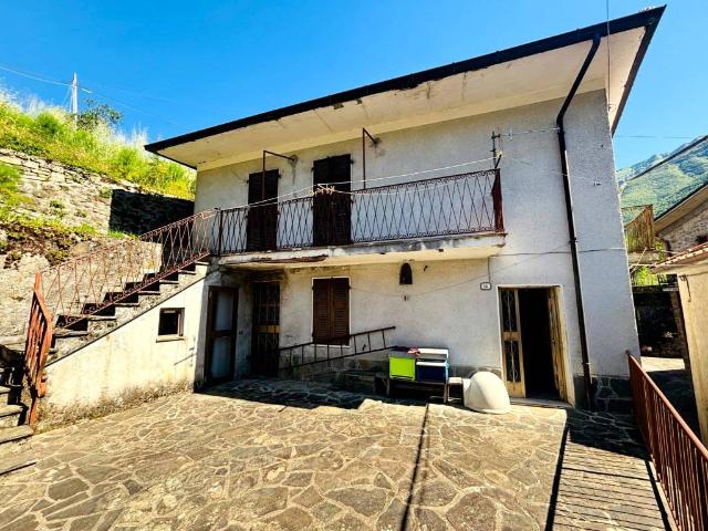 Rustico in vendita a Unione di comuni Montana Lunigiana, Bagnone