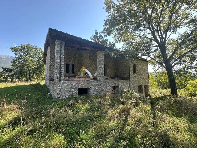 Rustico in vendita a Nezzana, Bagnone