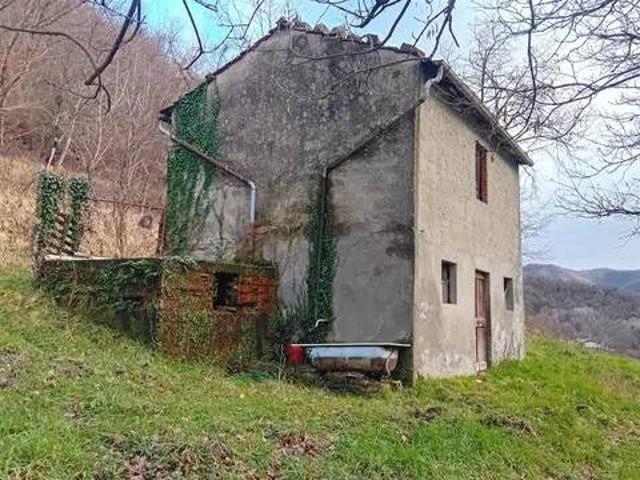 Rustico in vendita a Unione di comuni Montana Lunigiana, Bagnone