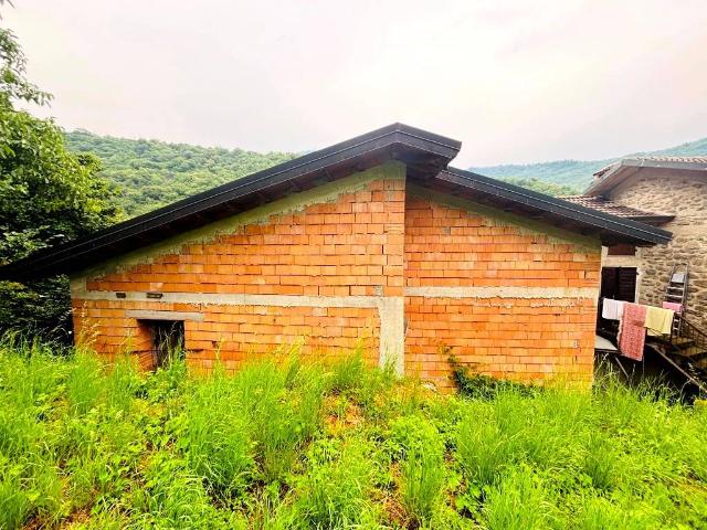 Rustico in vendita a Unione di comuni Montana Lunigiana, Bagnone