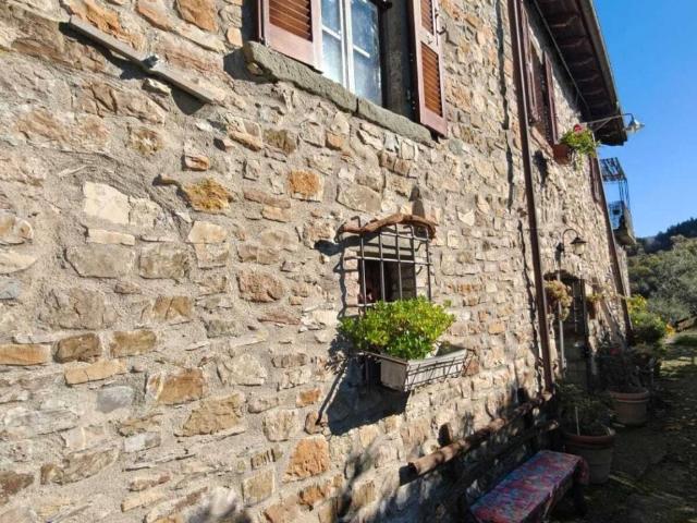 Rustico in vendita a Unione di comuni Montana Lunigiana, Bagnone