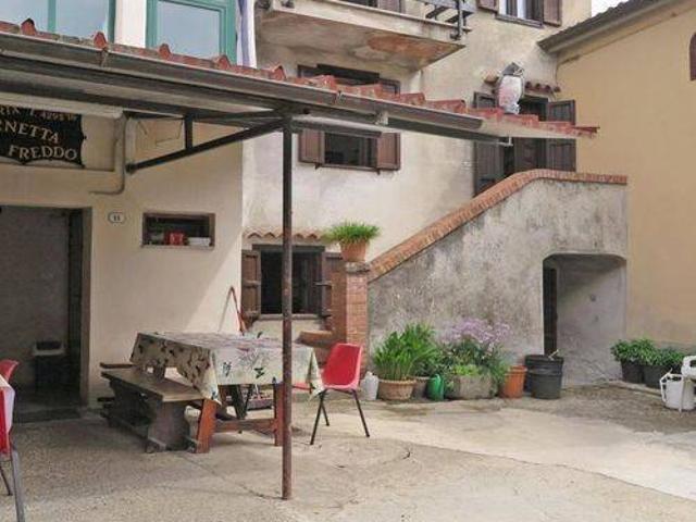 Rustico in vendita a Unione di comuni Montana Lunigiana, Bagnone
