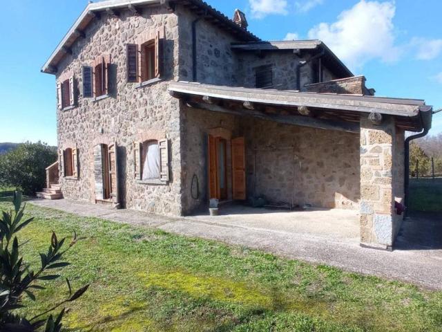 Rustico in vendita a Bagnoregio, Lazio