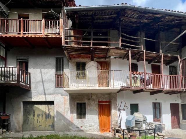 Rustico in vendita a Unione Montana di Comuni delle Valli di Lanzo, Ceronda e Casternone, Piemonte