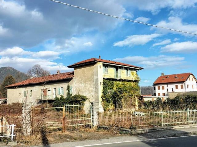 Rustico in vendita a Unione Montana di Comuni delle Valli di Lanzo, Ceronda e Casternone, Piemonte
