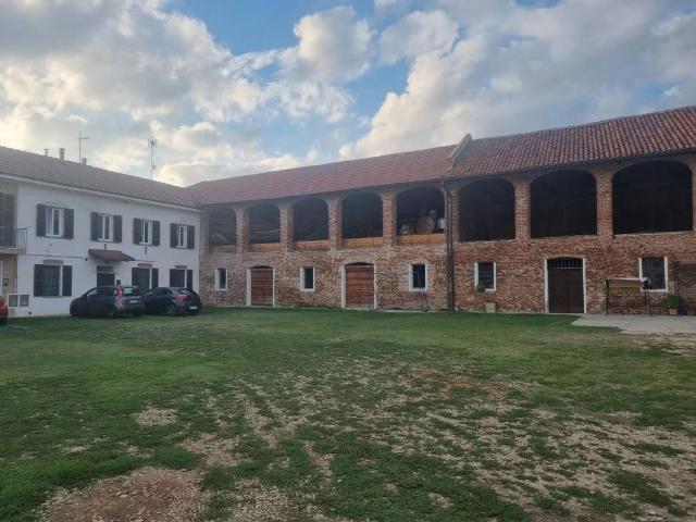 Rustico in vendita a Piemonte, Asti
