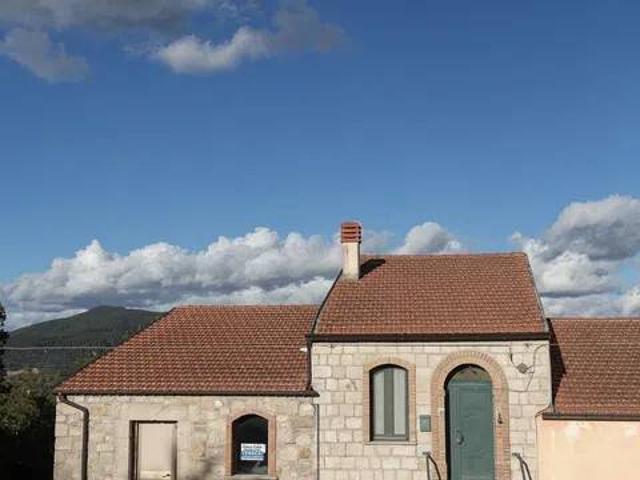 Rustico in vendita a Baranello, Molise