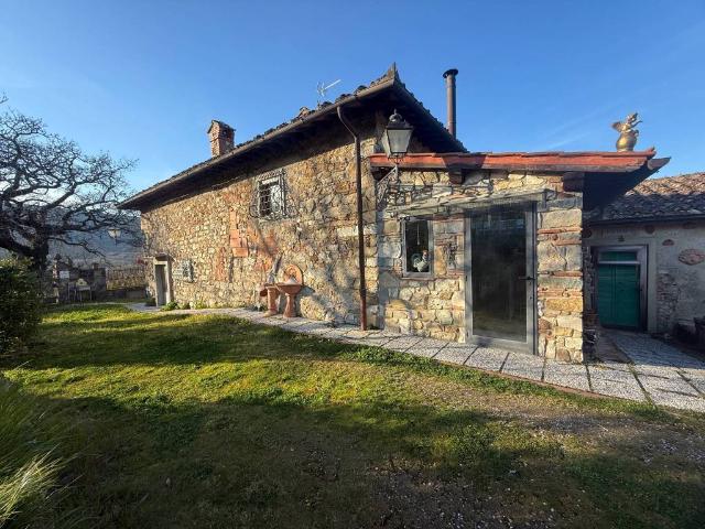 Rustico in vendita a Cornocchio di Fondo, Barberino Di Mugello