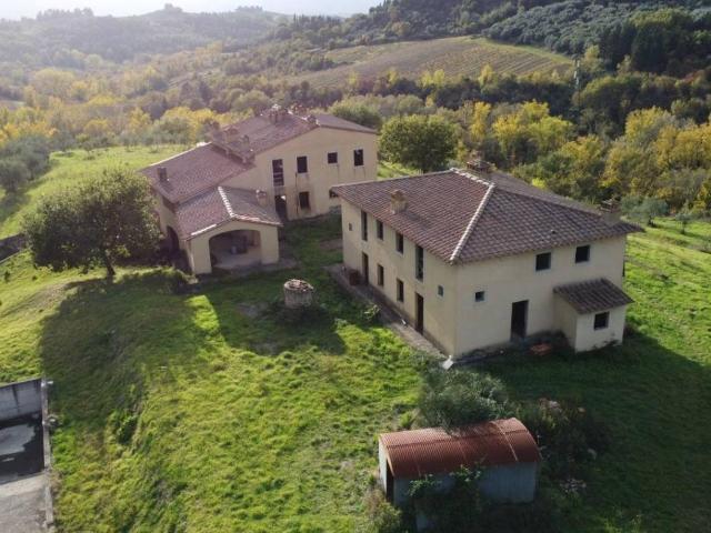 Rustico in vendita a Unione dei Comuni Circondario dell'Empolese Valdelsa, Lucardo